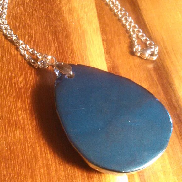Blue Color Drusy Quartz Stainless Steel Pendant Necklace - Picture 7 of 7